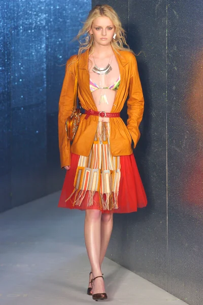 Look 9